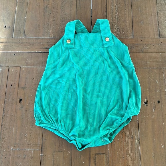 kate quinn Other - Kate quinn spring green ribbed romper